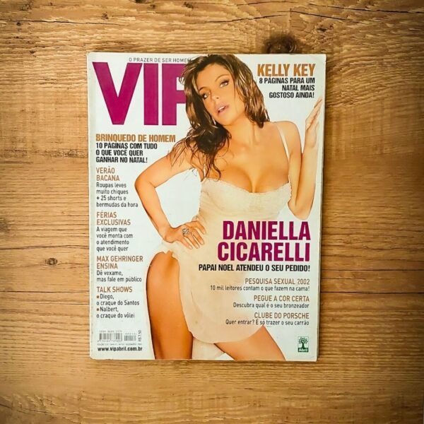 Daniella Cicarelli - VIP - Dezembro de 2003 - Pelada Scans Fotos Completas