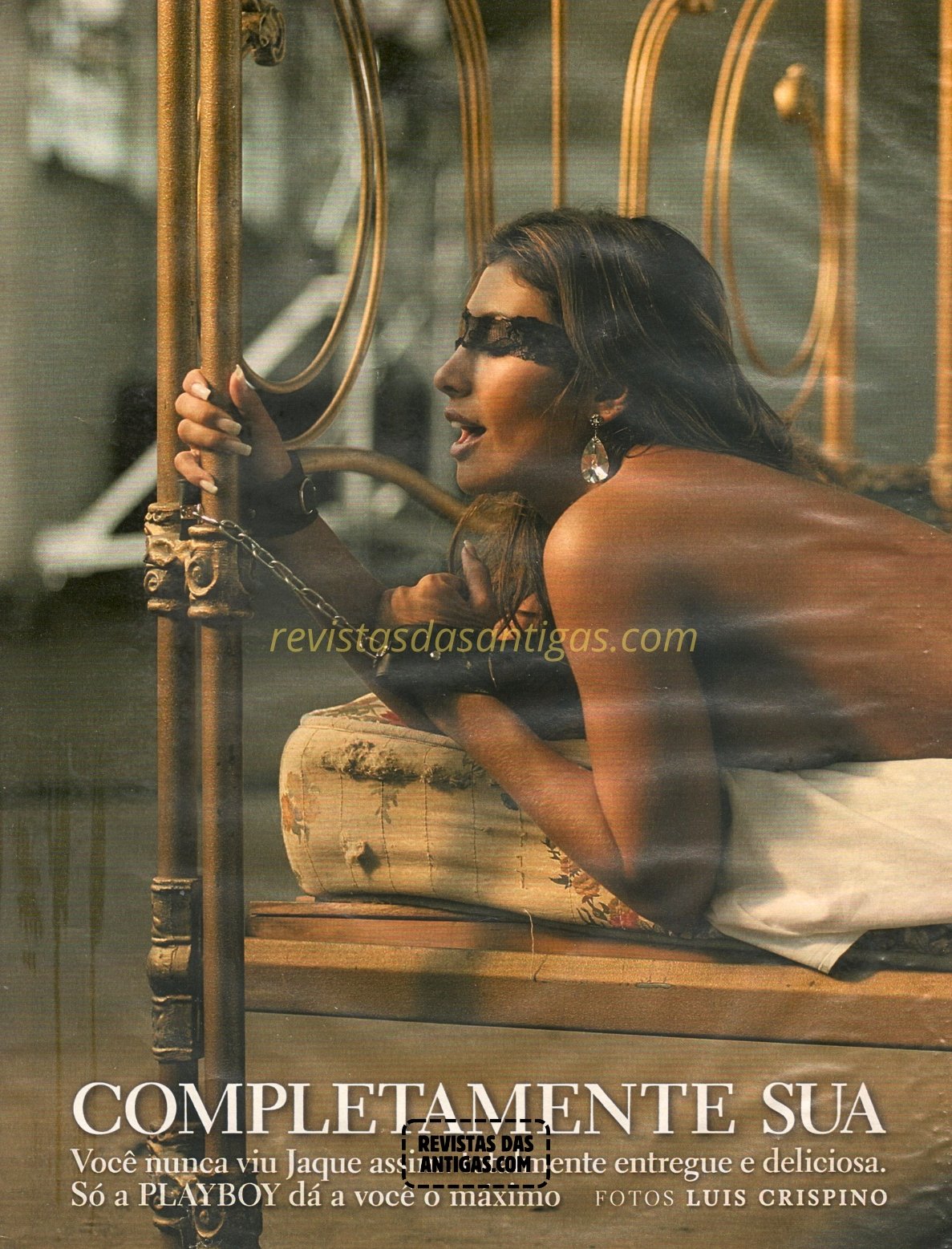 Jaque Khury em Fotos Nuas escaneadas da Playboy, sem censura.