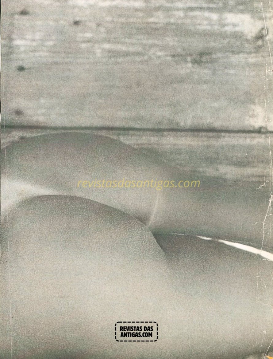 Feiticeira em Fotos Nuas restauradas da Playboy, sem censura