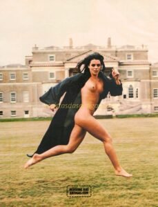 Mylla Christie em Fotos Nuas scaneadas da Playboy, sem censura.