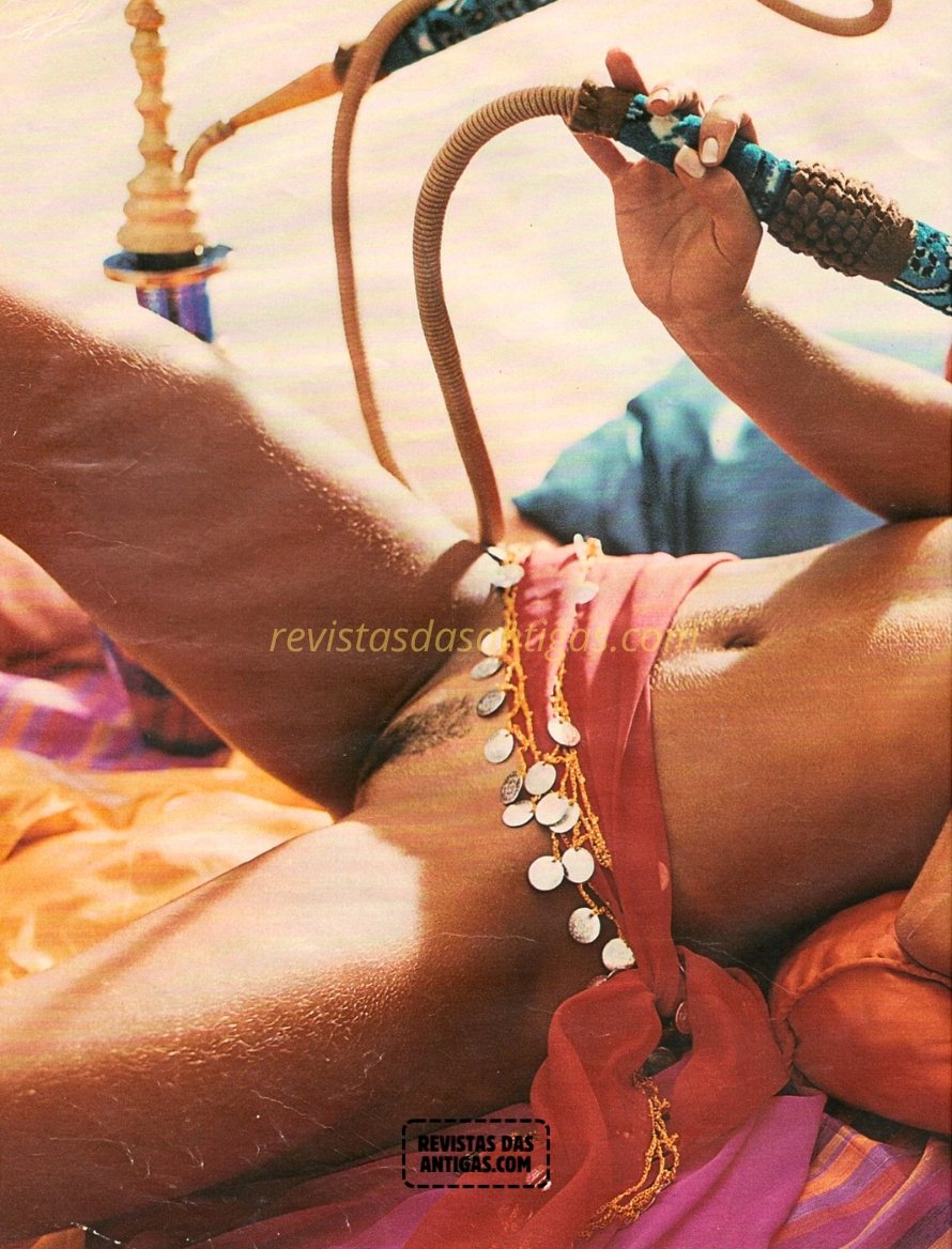 Feiticeira em Fotos Nuas escaneadas da Playboy