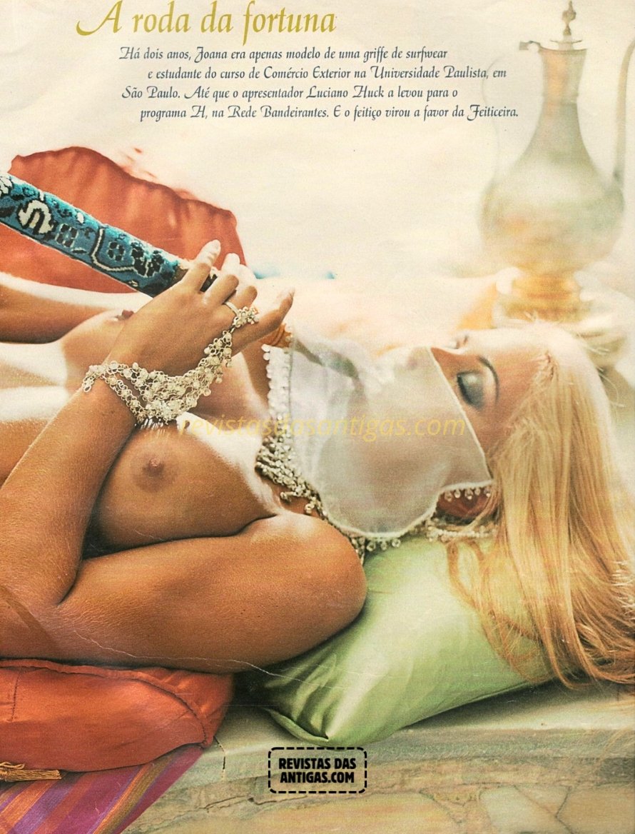 Feiticeira em Fotos Nuas escaneadas da Playboy