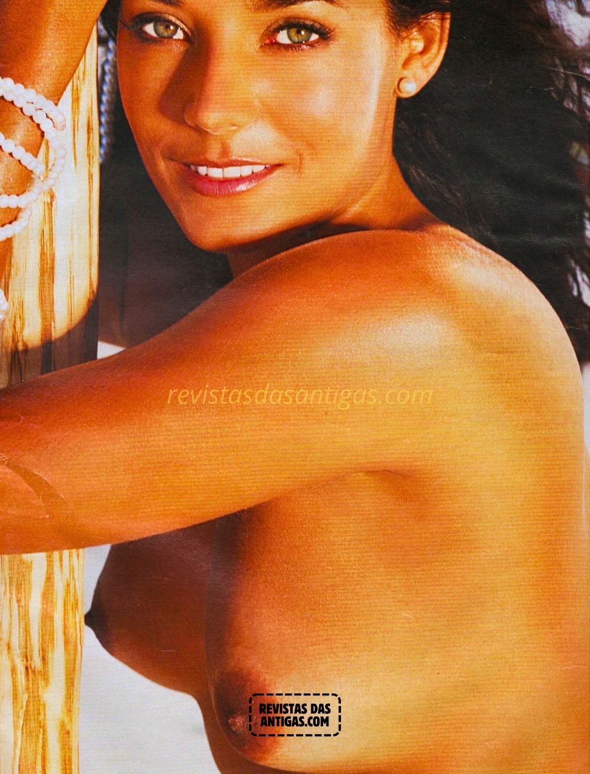 Mônica Carvalho em Fotos Peladas